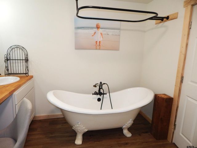 197 CR 4130D, Overton, TX 75684