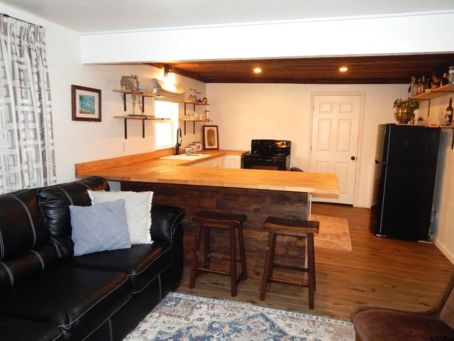 197 CR 4130D, Overton, TX 75684