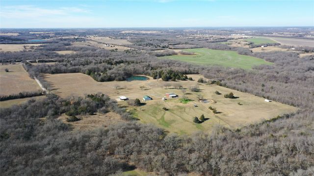 984 County Road 4027, Savoy, TX 75479