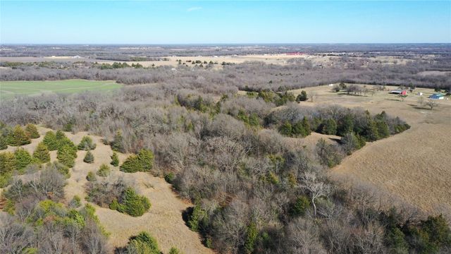 984 County Road 4027, Savoy, TX 75479