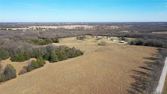 984 County Road 4027, Savoy, TX 75479