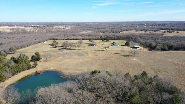 984 County Road 4027, Savoy, TX 75479