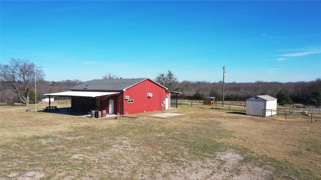 984 County Road 4027, Savoy, TX 75479