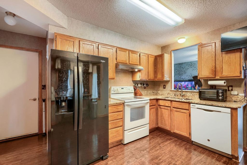 8731 Bechtel Avenue 136, Inver Grove Heights, MN 55076 — photo 5