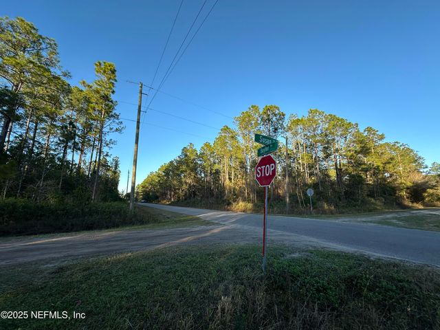 10205 BAYLOR Avenue, Hastings, FL 32145