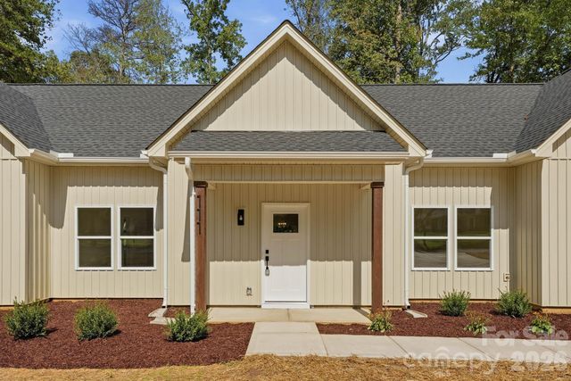 111 General AS Johnston Street, Stanley, NC 28164