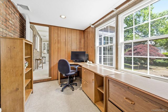 60 Atkinson Road, Rockville Centre, NY 11570