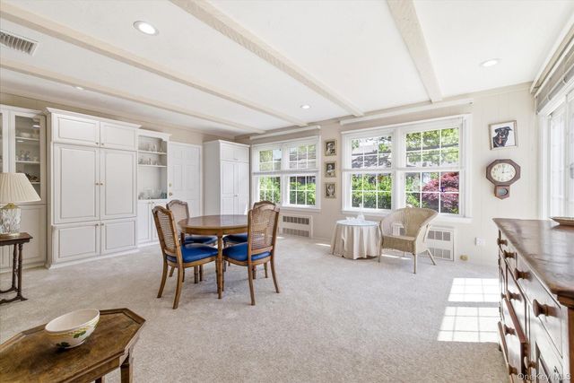 60 Atkinson Road, Rockville Centre, NY 11570