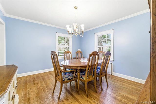 60 Atkinson Road, Rockville Centre, NY 11570