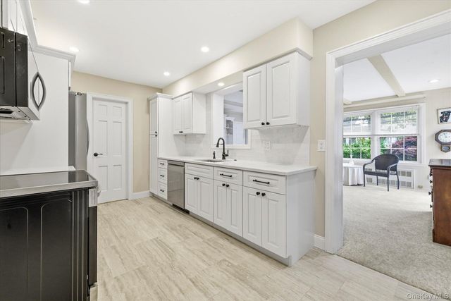 60 Atkinson Road, Rockville Centre, NY 11570