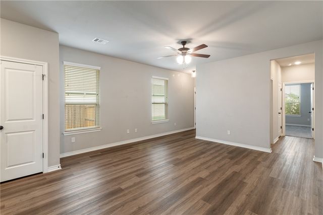 2507 Lightfoot Lane, Bryan, TX 77803