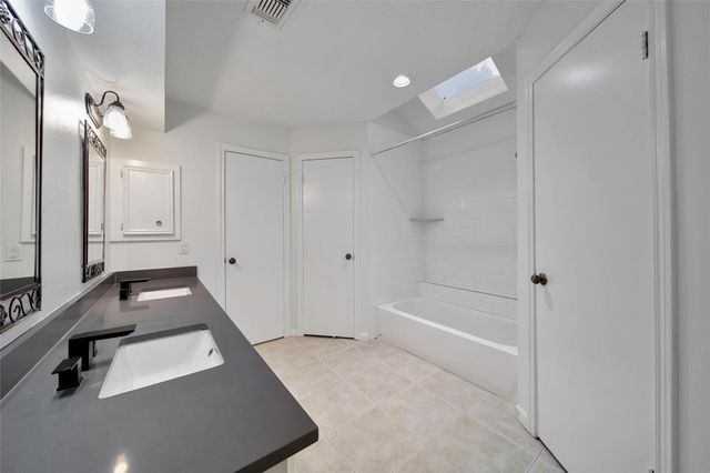 2019 Riverlawn Drive, Houston, TX 77339