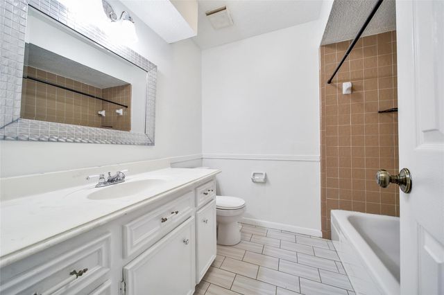 2019 Riverlawn Drive, Houston, TX 77339