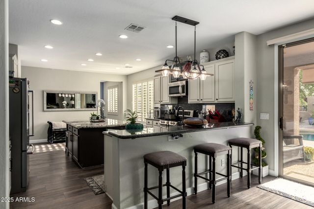 39943 N PRIDE Drive, Anthem, AZ 85086