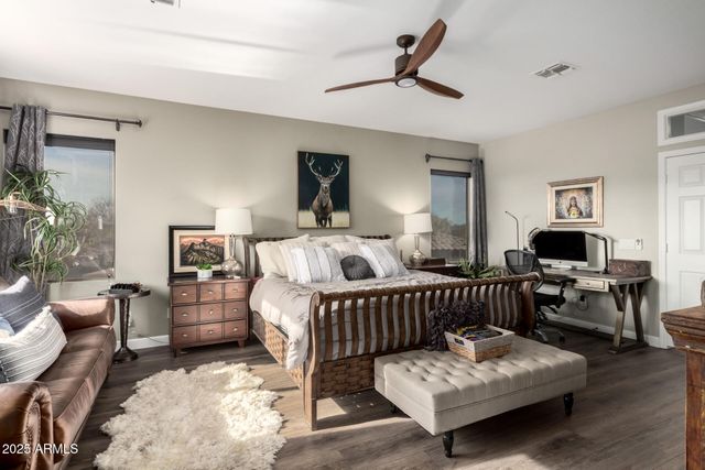 39943 N PRIDE Drive, Anthem, AZ 85086