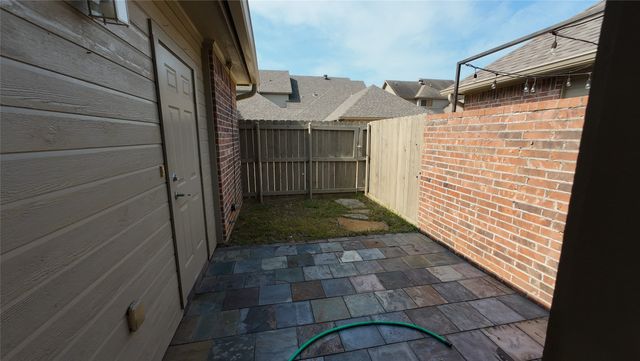 2050 Stockwell Road 4, Bossier City, LA 71111