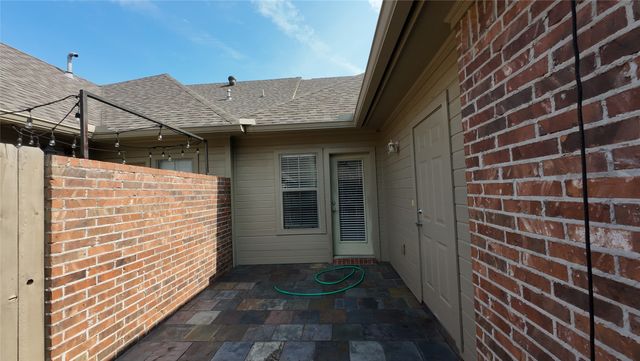 2050 Stockwell Road 4, Bossier City, LA 71111