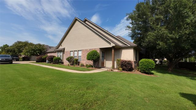 2050 Stockwell Road 4, Bossier City, LA 71111