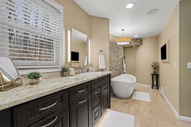 10466 N Riverview Drive, Plainwell, MI 49080