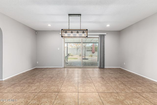 4502 W CAROL Avenue, Glendale, AZ 85302