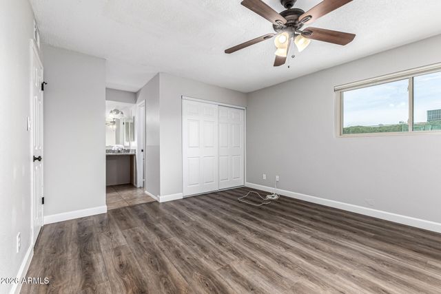 4502 W CAROL Avenue, Glendale, AZ 85302