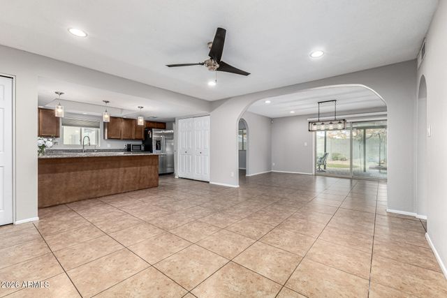 4502 W CAROL Avenue, Glendale, AZ 85302