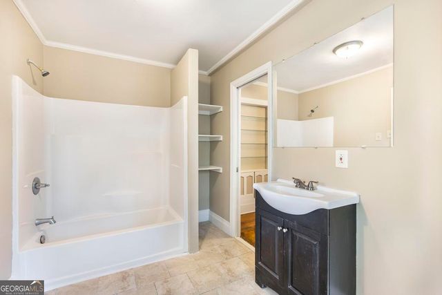 520 VILLA ESTA Circle, Macon, GA 31206