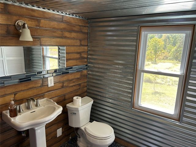 14699 HARMONSBURG Road, Meadville, PA 16335