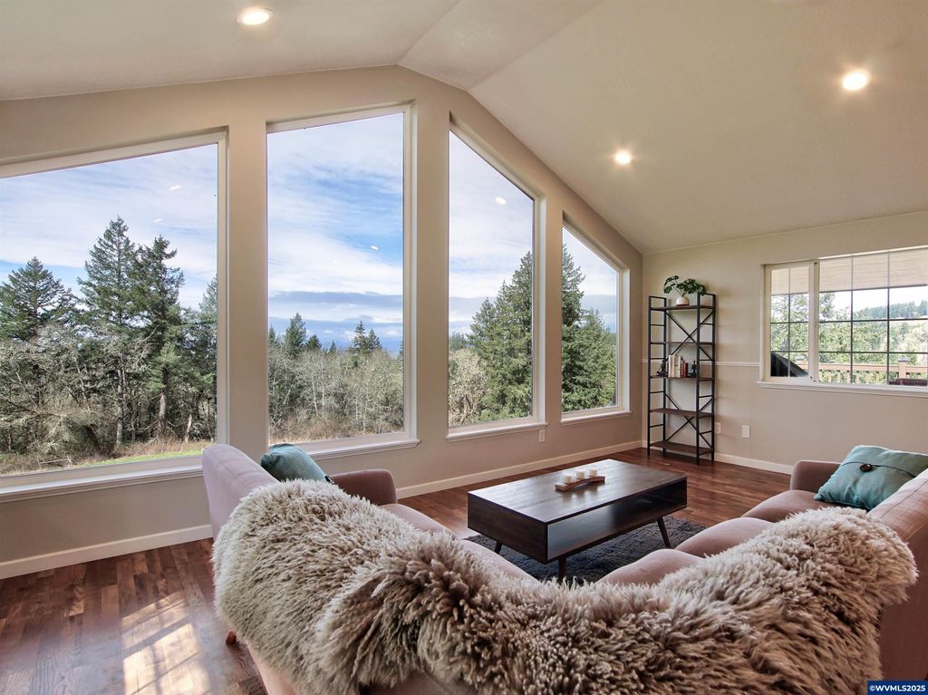 Image 1 of property listing at 6110 SE Yampo, Amity, OR 97101