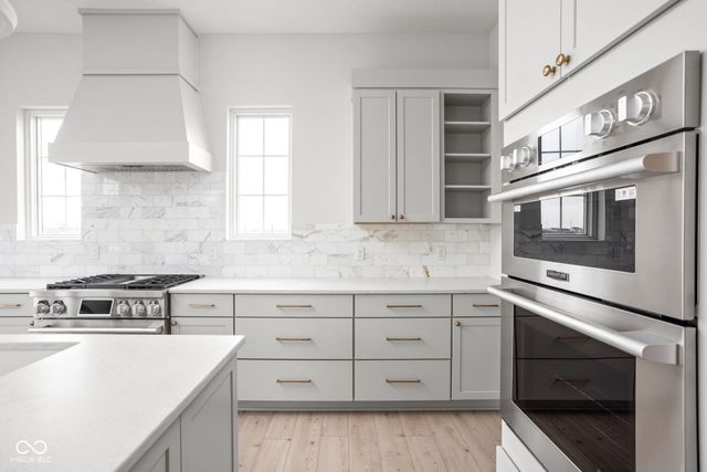 16927 Tractive Drive, Westfield, IN 46074