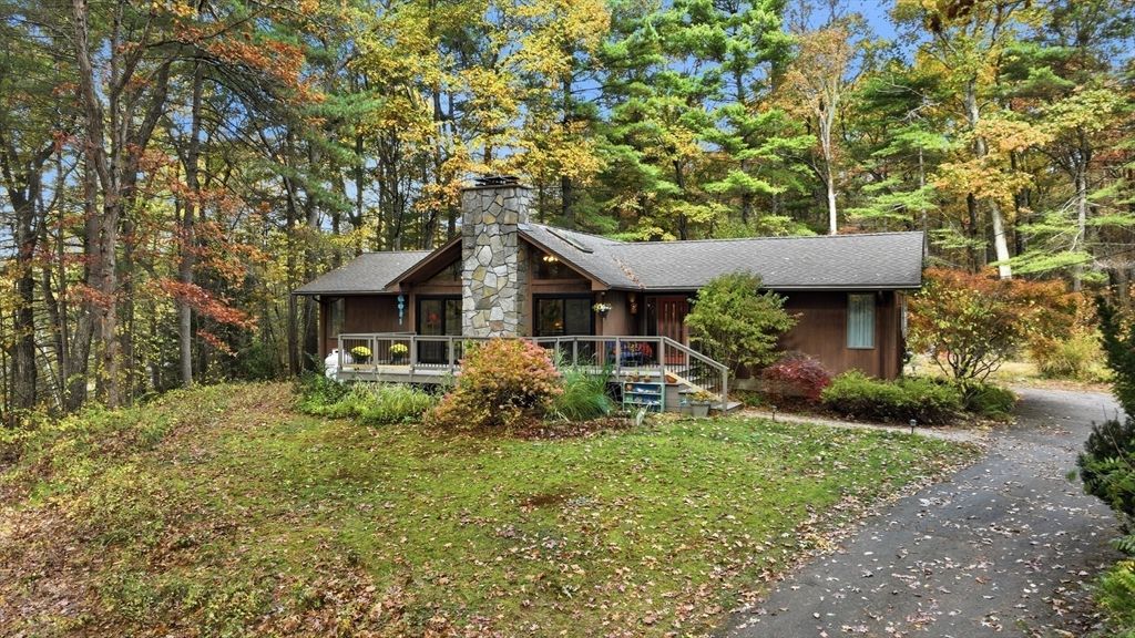 112 North Street, Belchertown, MA 01007