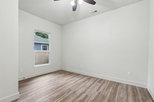 2904 Valentine Street, Dallas, TX 75215