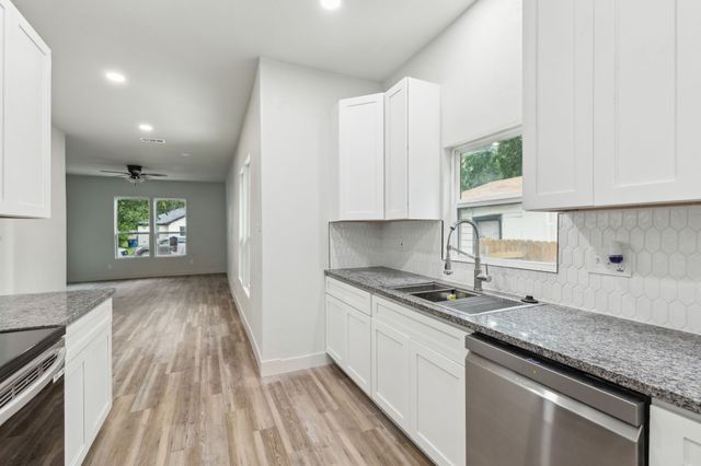 2904 Valentine Street, Dallas, TX 75215