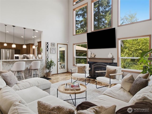 19838 Bear View Lane SW, Rochester, WA 98579