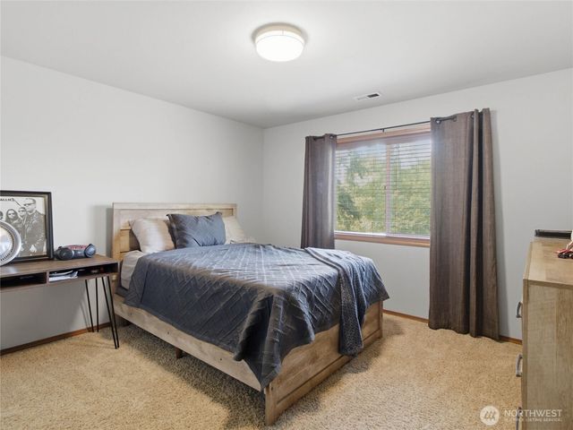 19838 Bear View Lane SW, Rochester, WA 98579