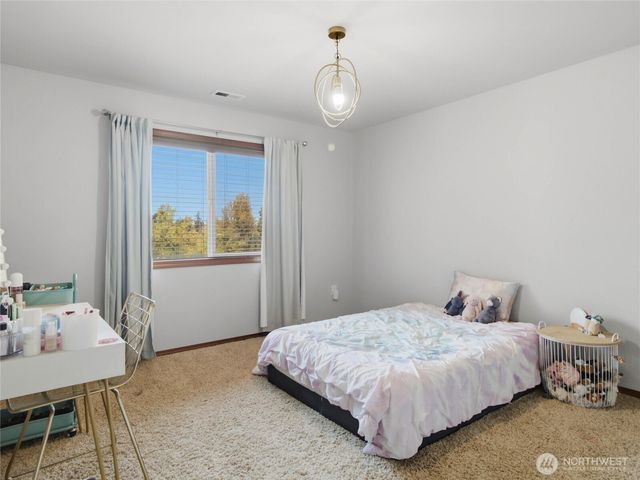 19838 Bear View Lane SW, Rochester, WA 98579