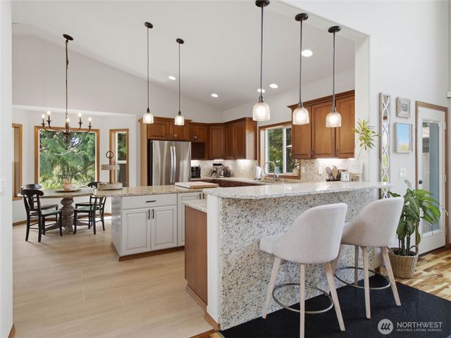19838 Bear View Lane SW, Rochester, WA 98579