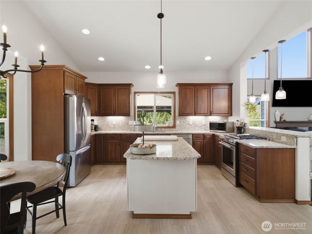19838 Bear View Lane SW, Rochester, WA 98579