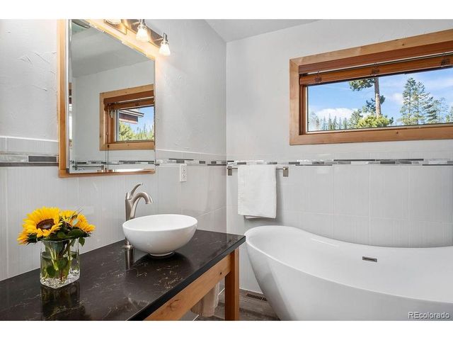 18 County Road 4435, Grand Lake, CO 80447