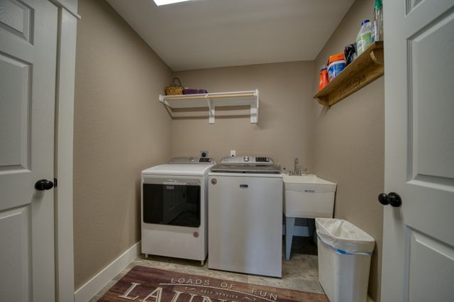 378 Lake Forest Drive, Eureka Springs, AR 72631