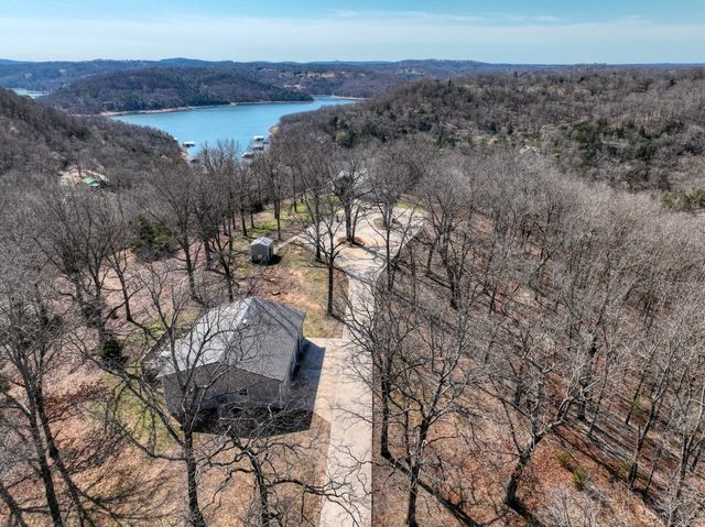 378 Lake Forest Drive, Eureka Springs, AR 72631