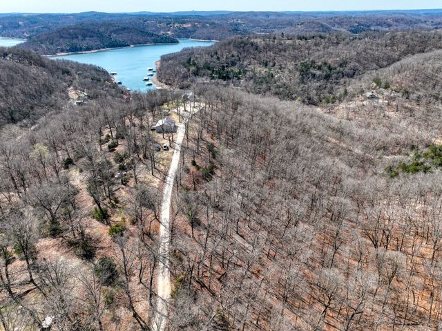 378 Lake Forest Drive, Eureka Springs, AR 72631