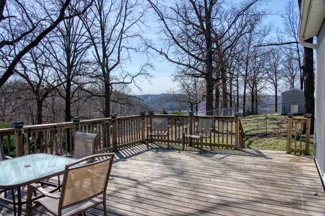 378 Lake Forest Drive, Eureka Springs, AR 72631