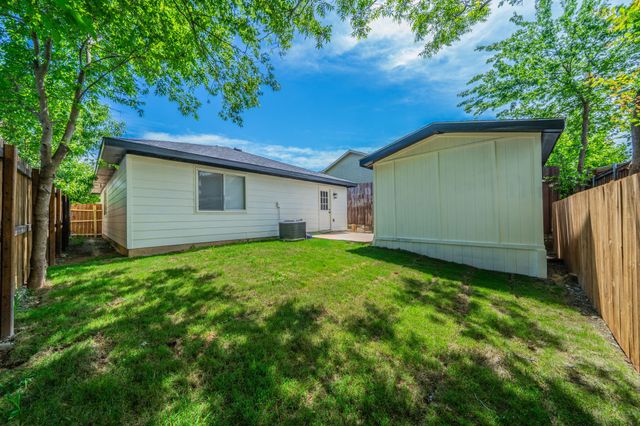 3021 Lago Vista Court, Dallas, TX 75236