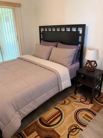 305 Fanshaw H, Boca Raton, FL 33434