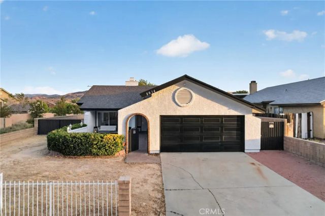 2614 Joshua Hills Drive, Palmdale, CA 93550