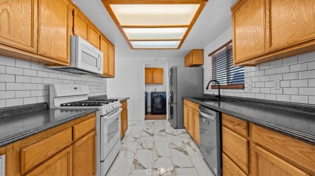 11545 Kiowa, Apple Valley, CA 92308