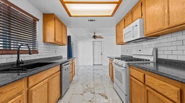 11545 Kiowa, Apple Valley, CA 92308