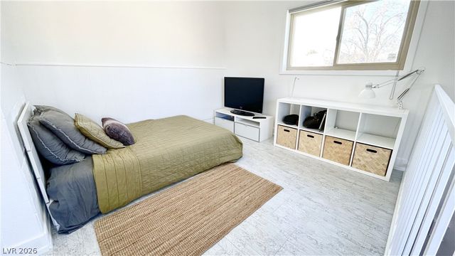 241 Misty Isle Lane B, Las Vegas, NV 89107