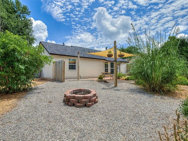 517 Beagle Circle, Edmond, OK 73003